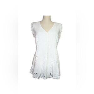 Torrid size 0 White Eyelet Top Women's Size L Fully Lined